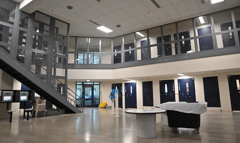 Jail pod